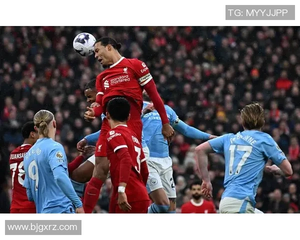 足球历史上最严重受伤的球星盘点他们如何战胜伤痛重返赛场